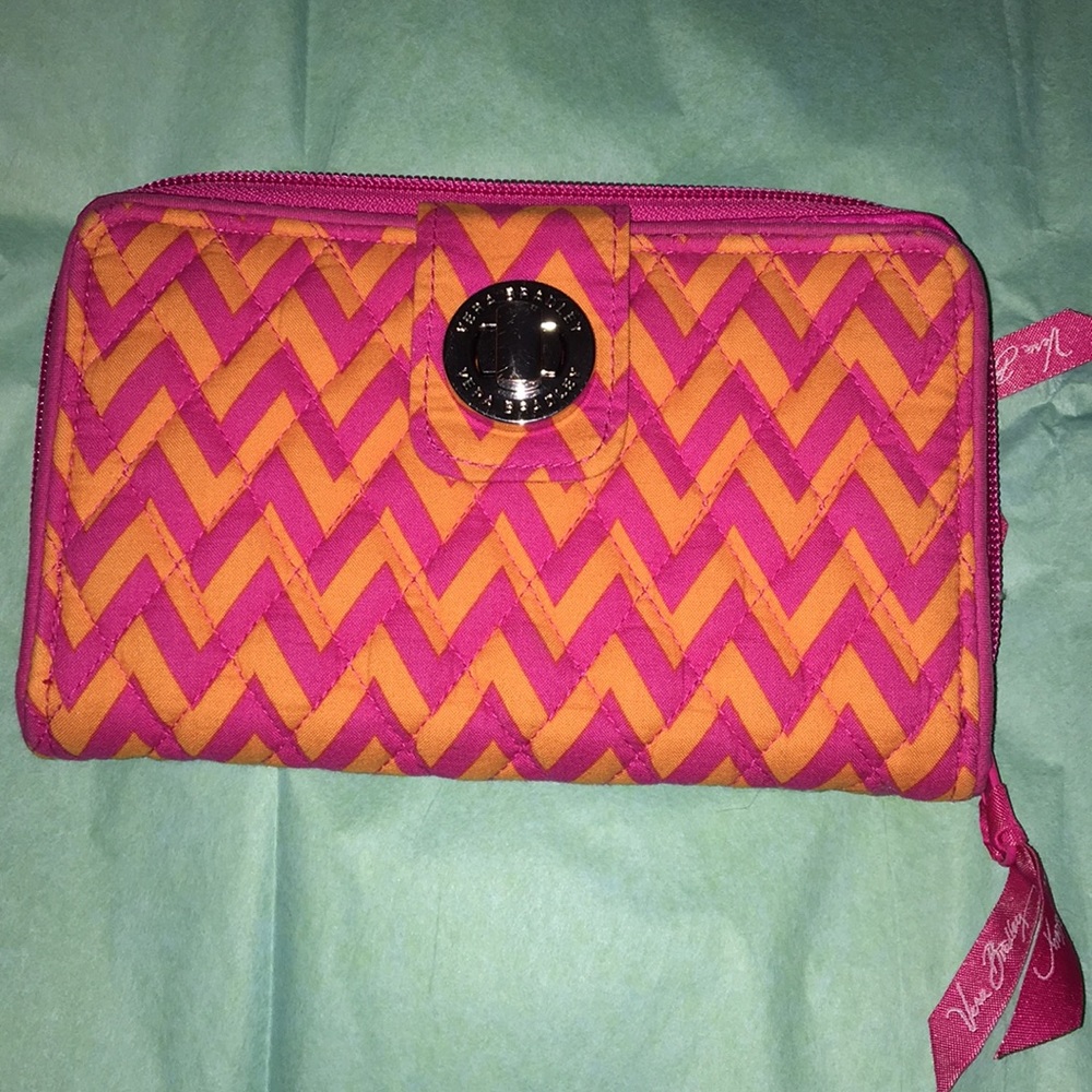 Vera Bradley wallet/clutch